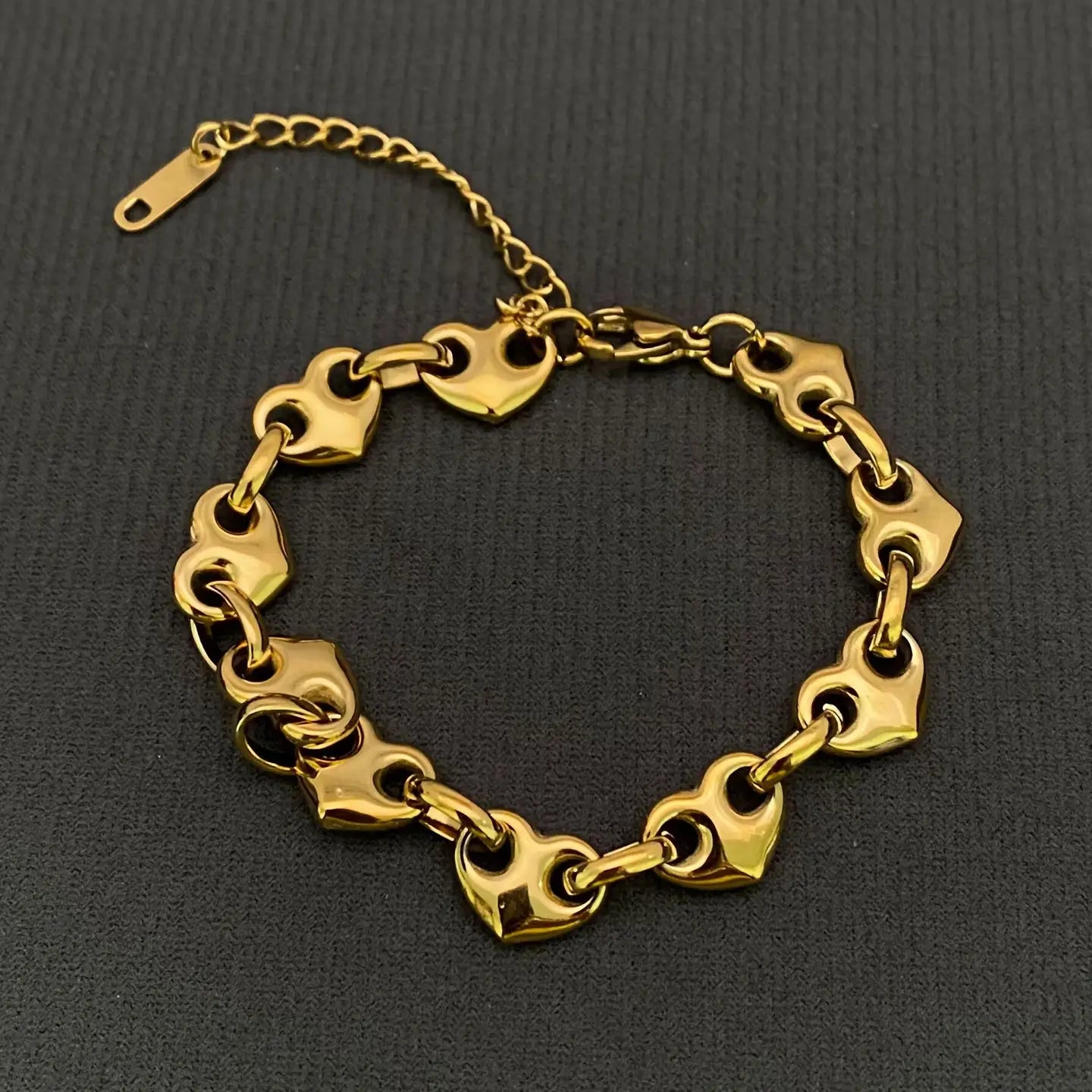Gold Heart Link Chain Bracelet