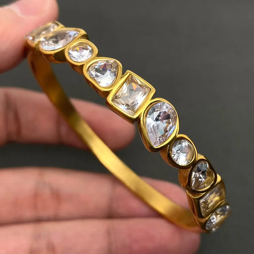 Zircon Pavé Gold Bangle