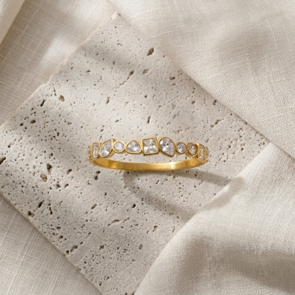 Zircon Pavé Gold Bangle